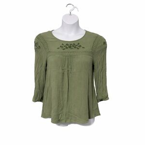 Torrid Embroidered Boho Blouse 🌿✨